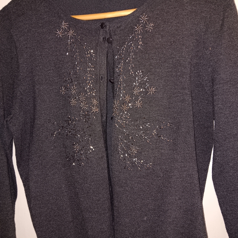 Sweater - Picture 2 of 4